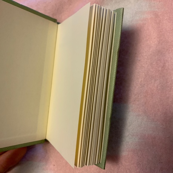 Small Pocket Size Book for husbands - Picture 4 of 6